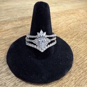 Modern Gents Delilah Pear Cut Engagement Ring Set + Zoey Chevron Band, Size 11